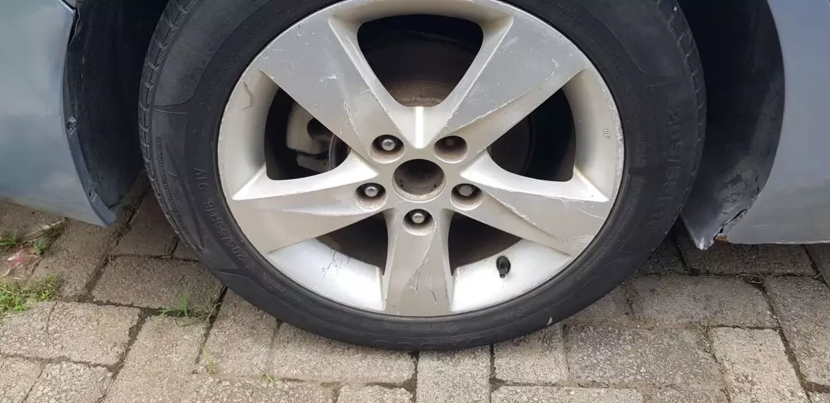 tyre2
