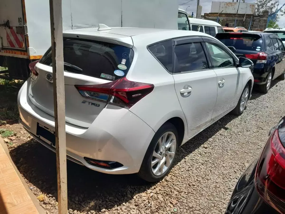 car Right Back