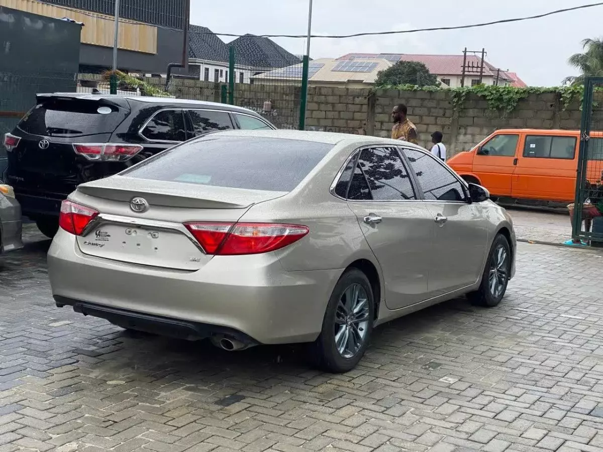car Left Back