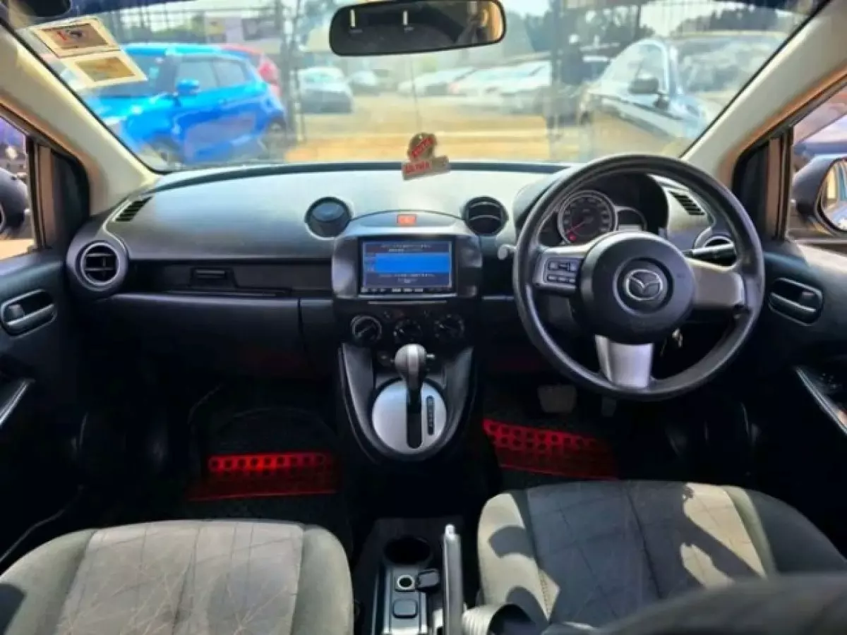 interiorFront