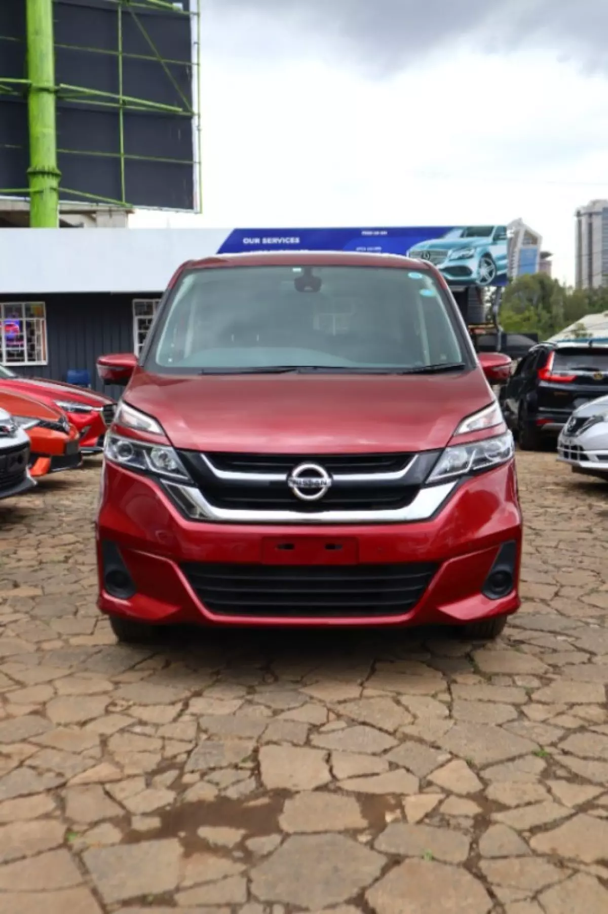 Nissan Serena - 2017