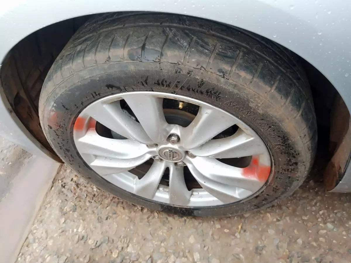 tyre2