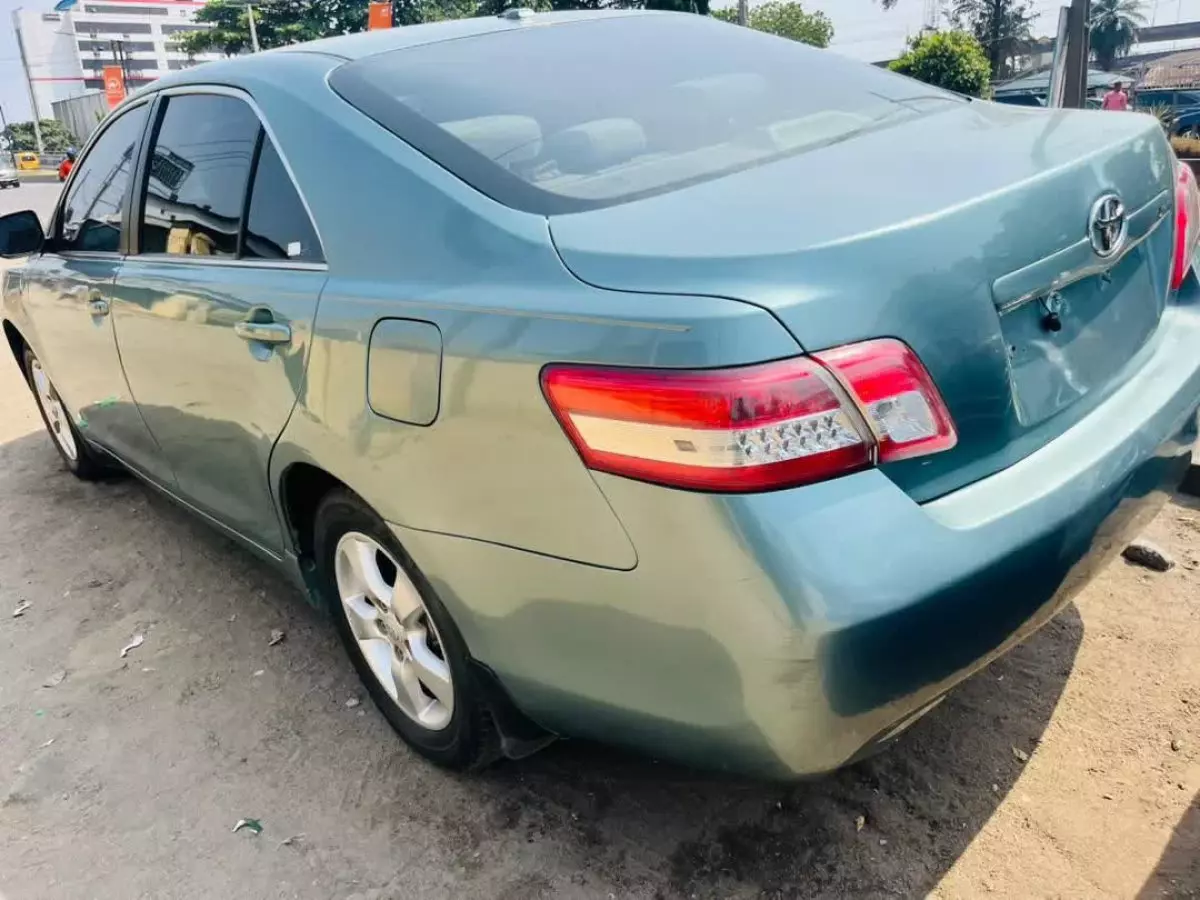 car Left Back