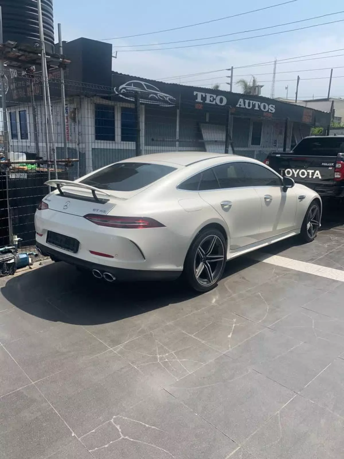 car Right Back