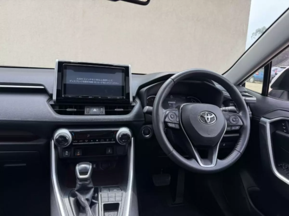 interiorFront