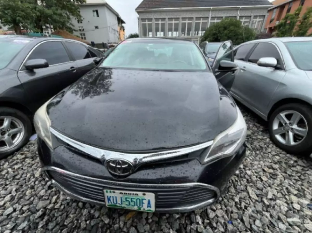 Toyota Avalon - 2014