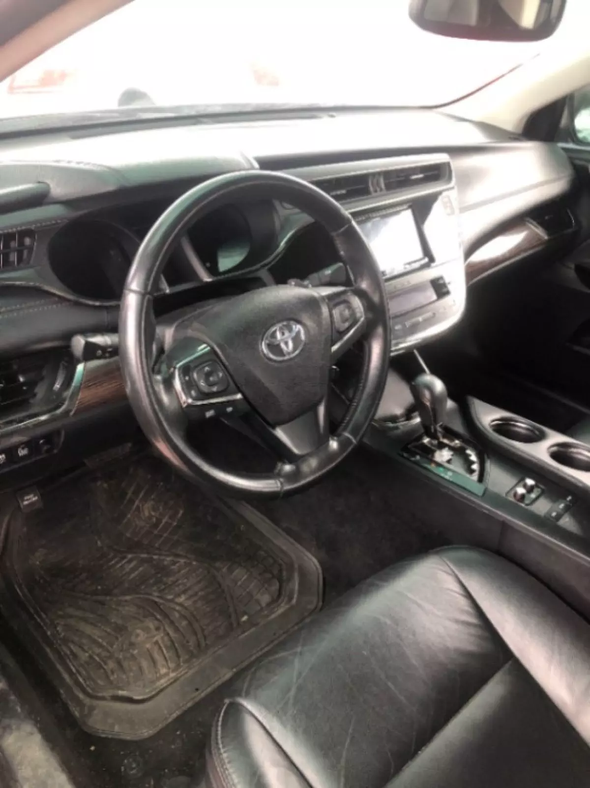 interiorFront