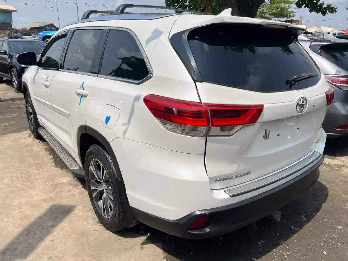 car Left Back