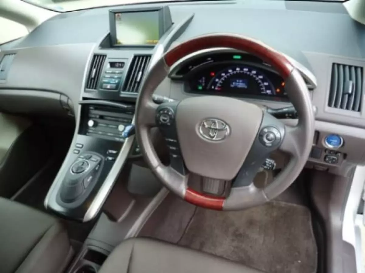 interiorFront