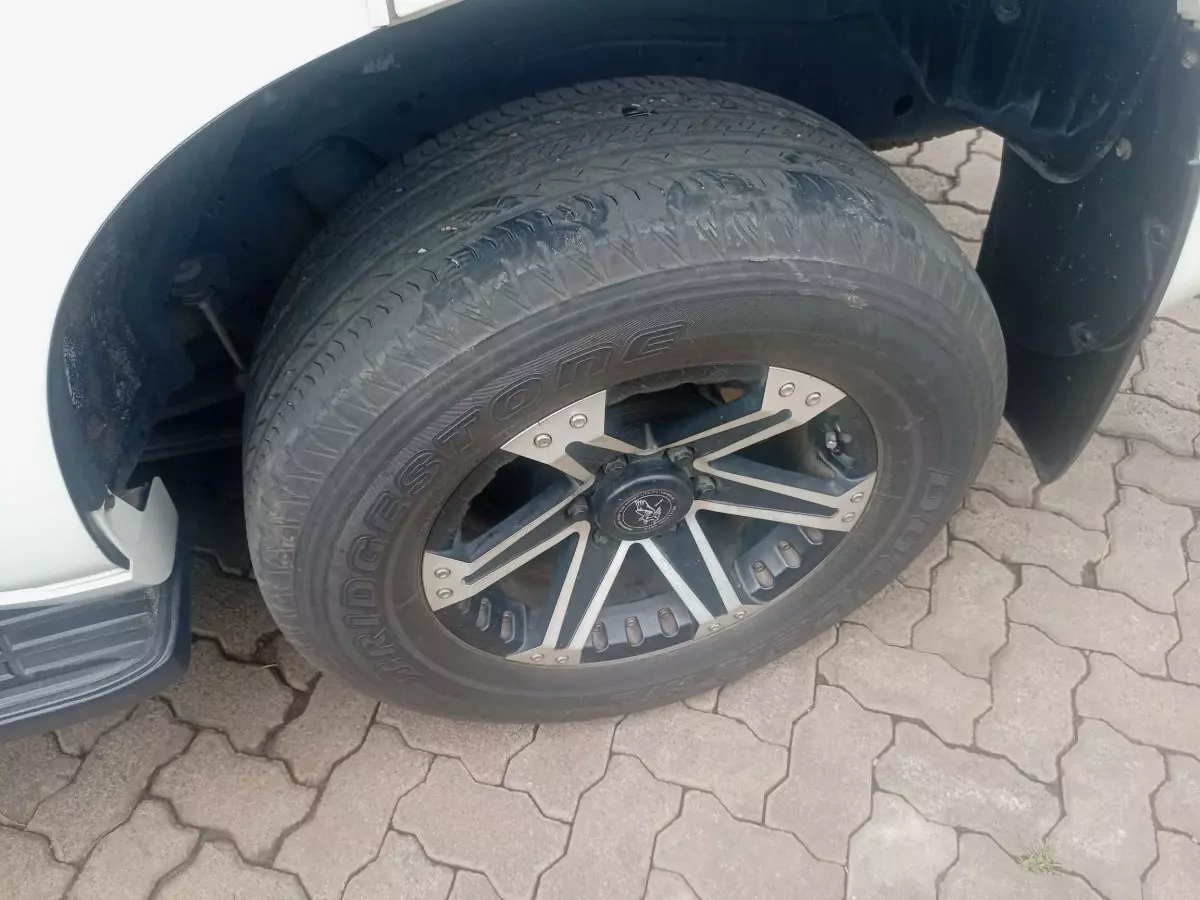 tyre2