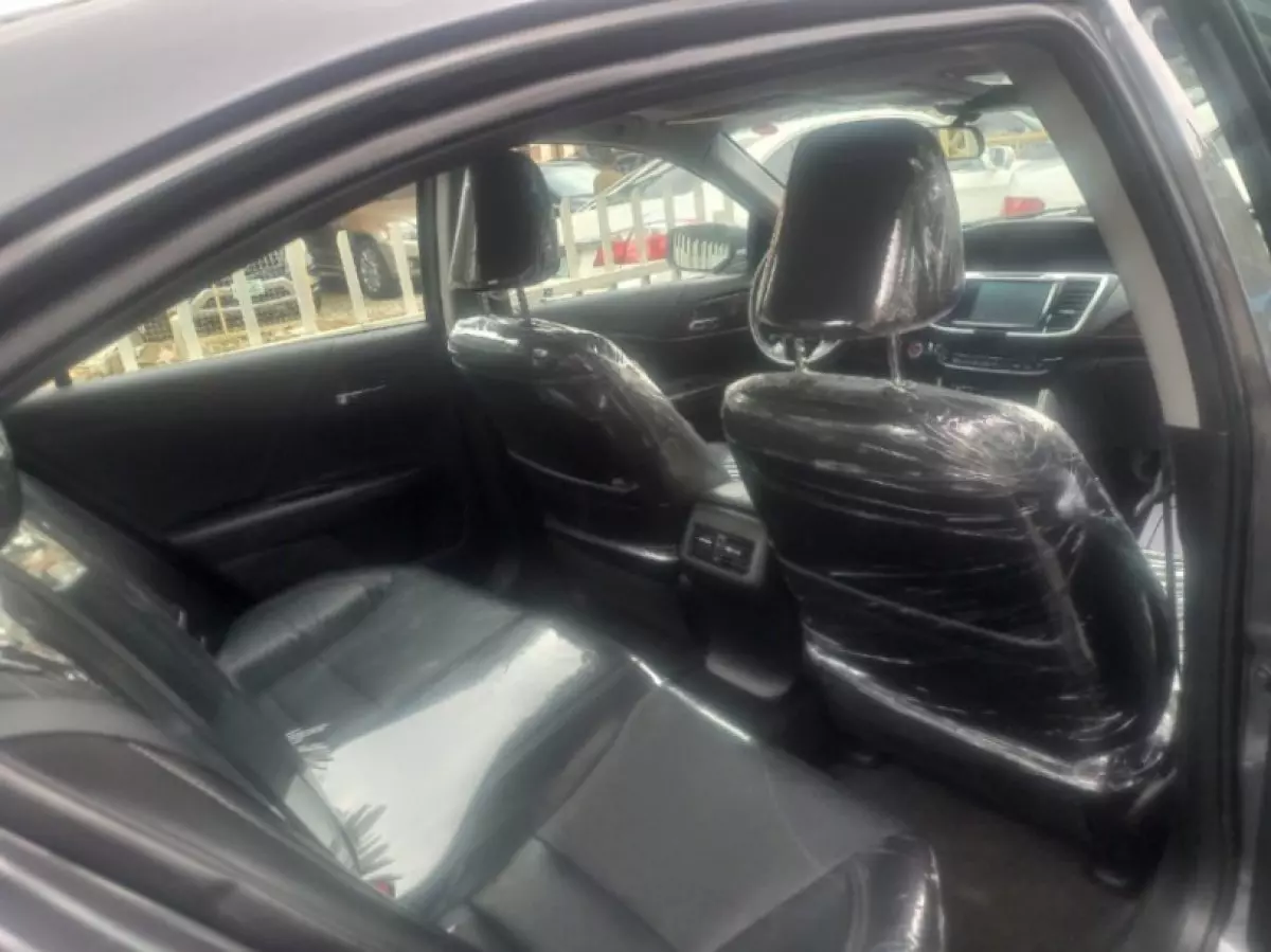 interiorBack