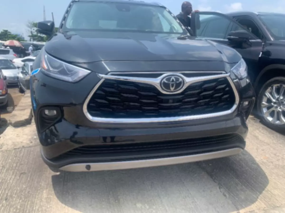 Toyota Highlander - 2023