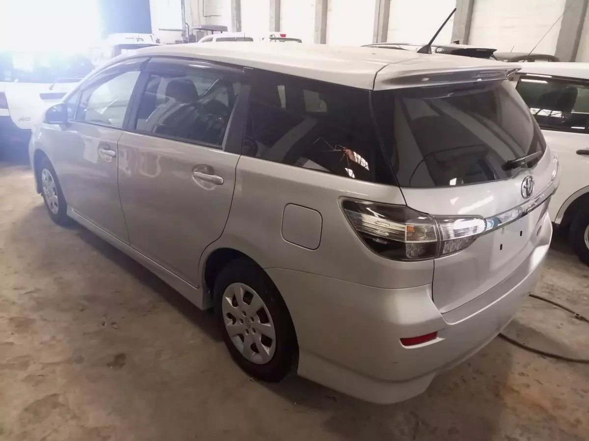 car Left Back