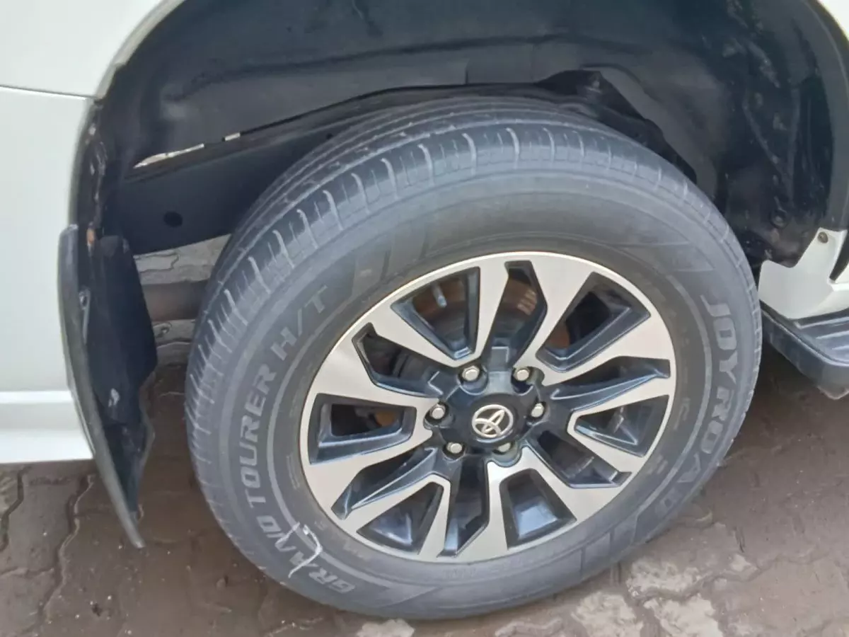 tyre0