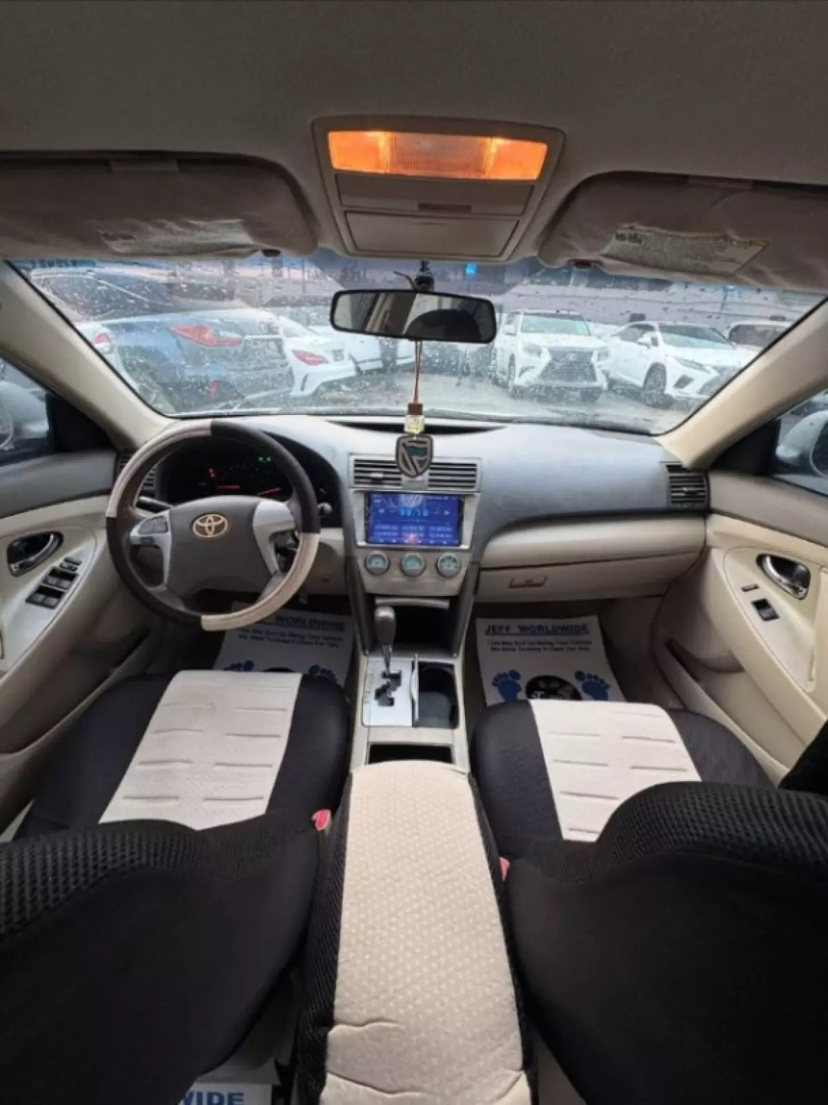 interiorFront