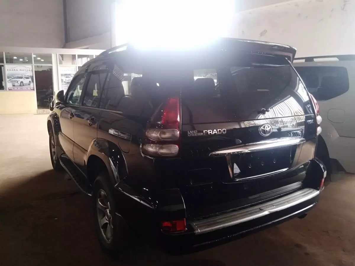 car Right Back