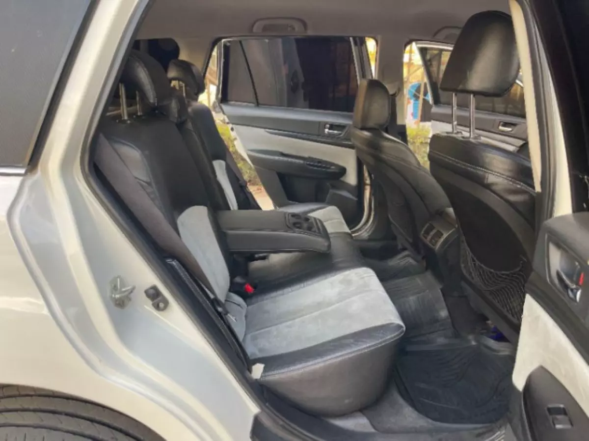 interiorBack
