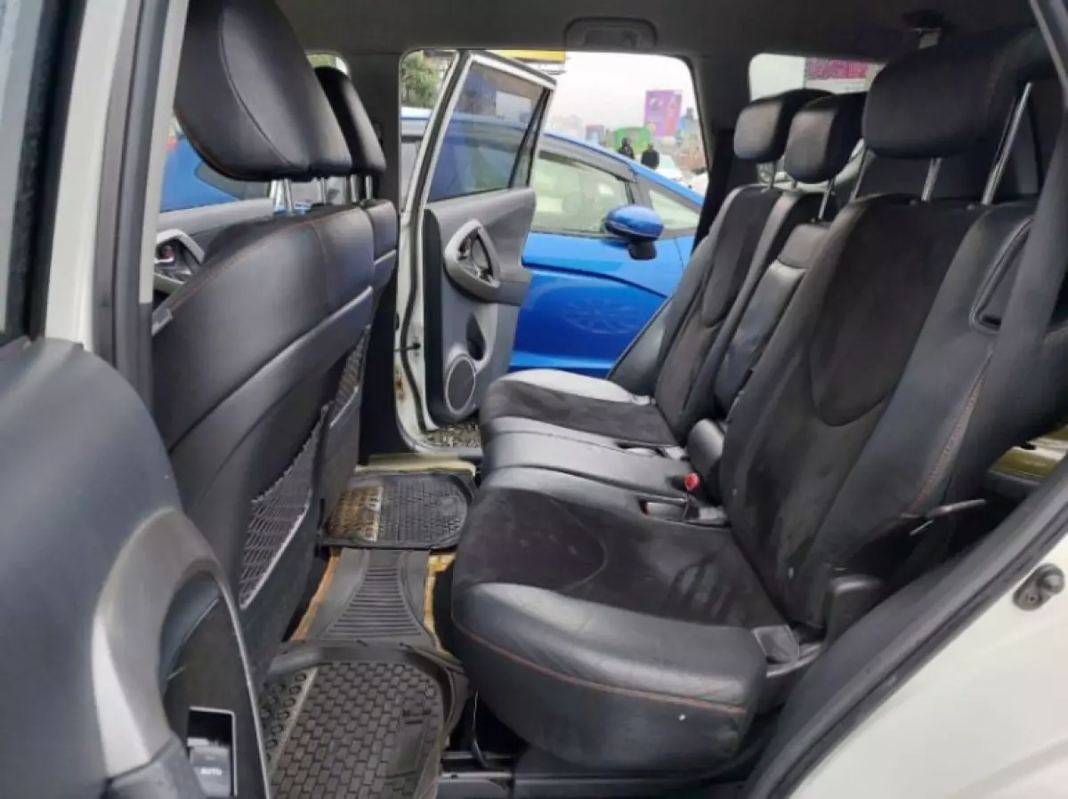 interiorBack