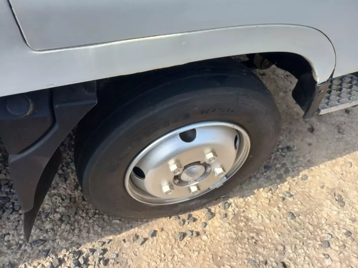 tyre2