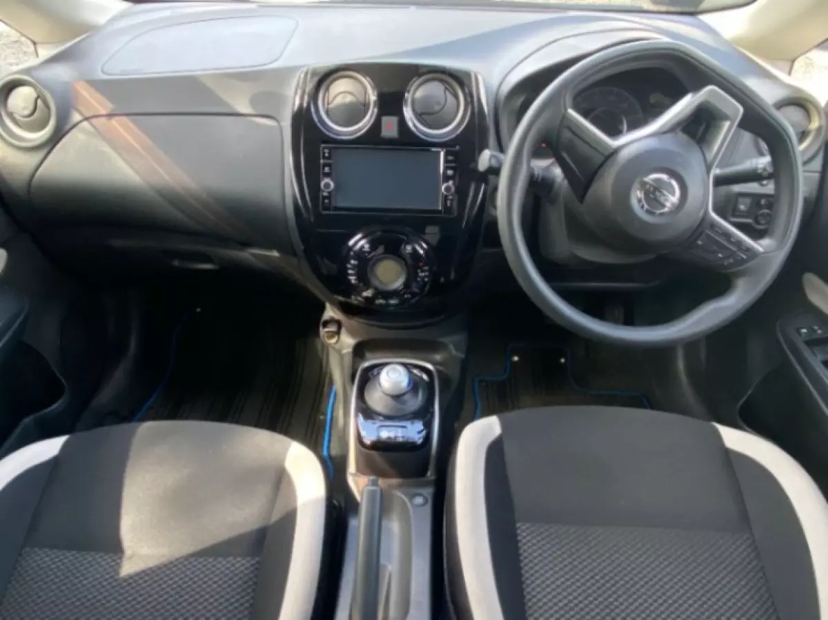 interiorFront