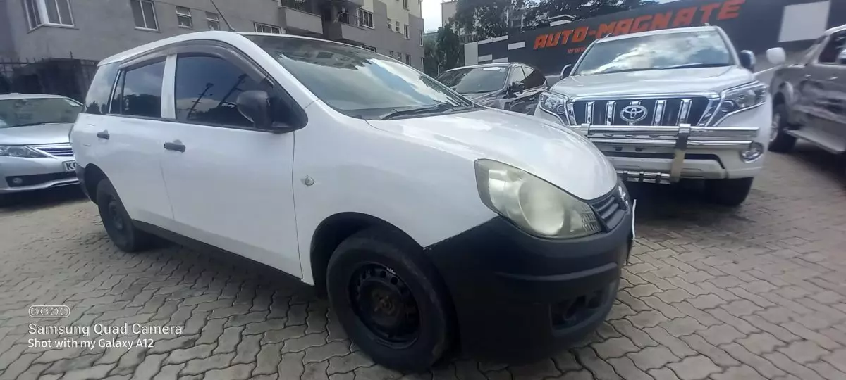 Nissan AD Expert  - 2008