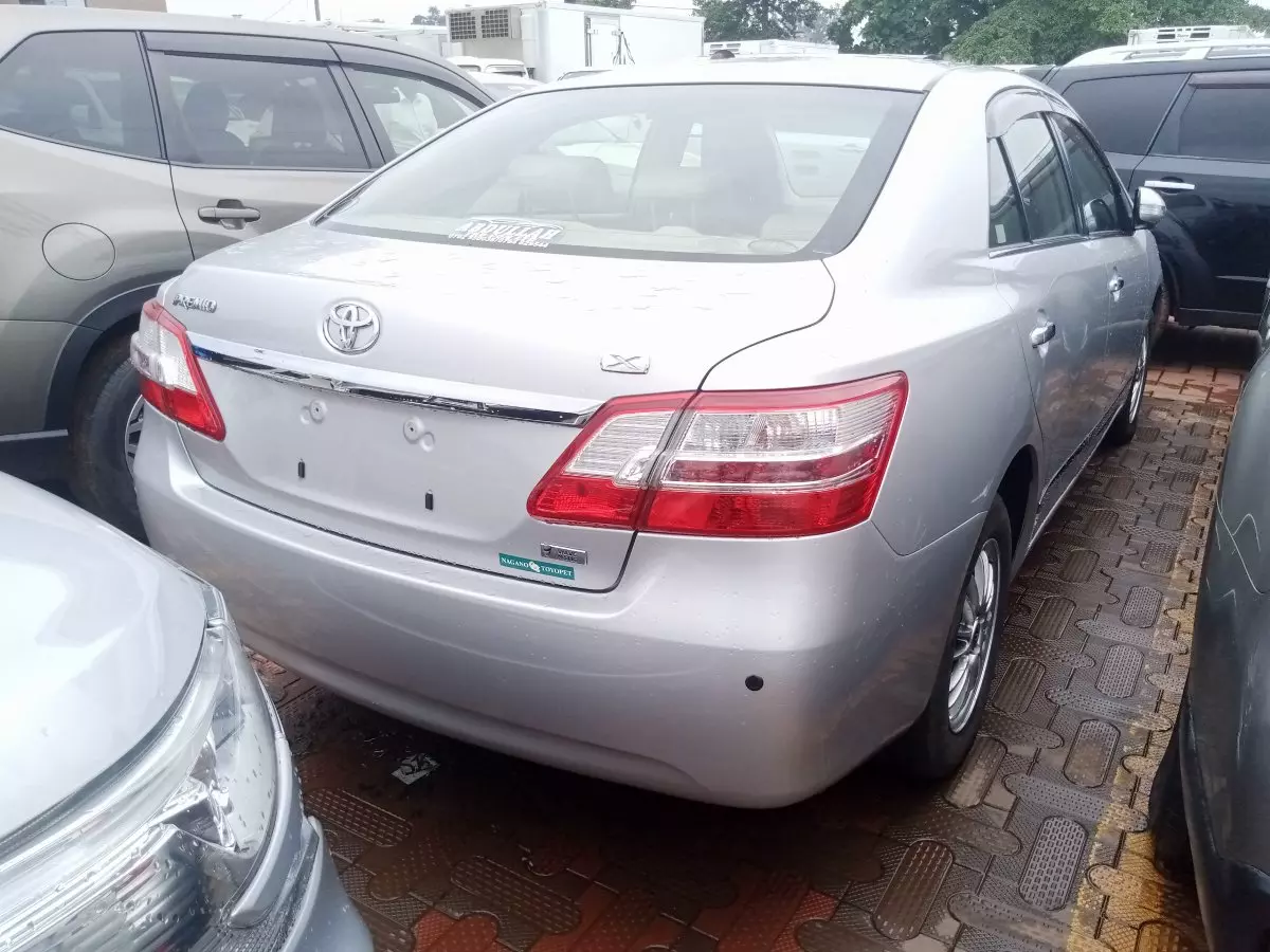car Right Back
