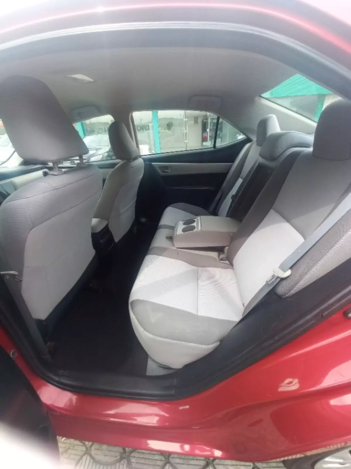 interiorBack