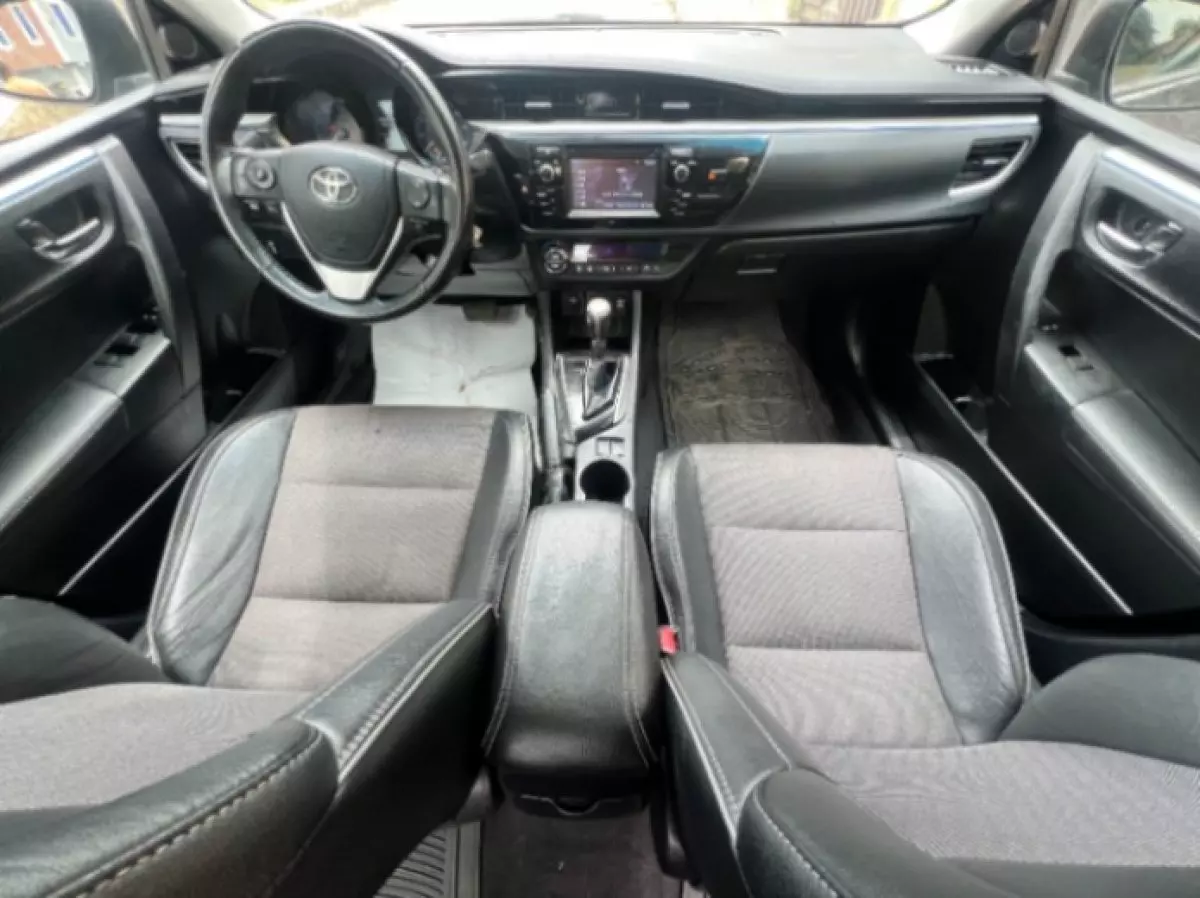 interiorFront