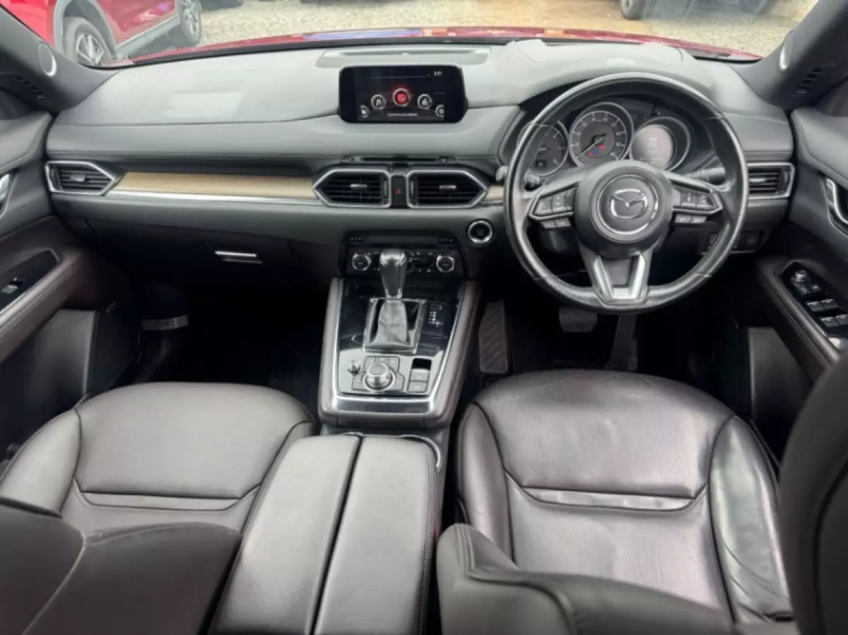 interiorFront