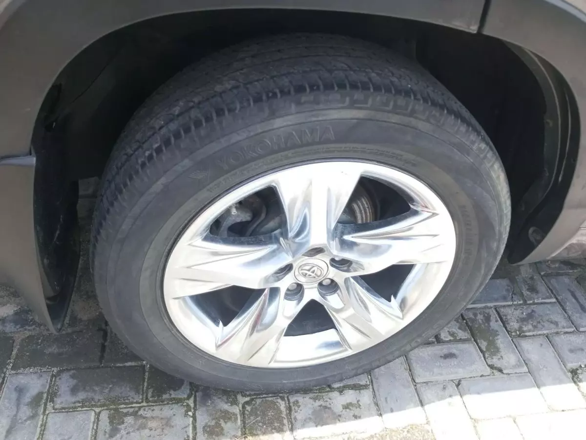 tyre1