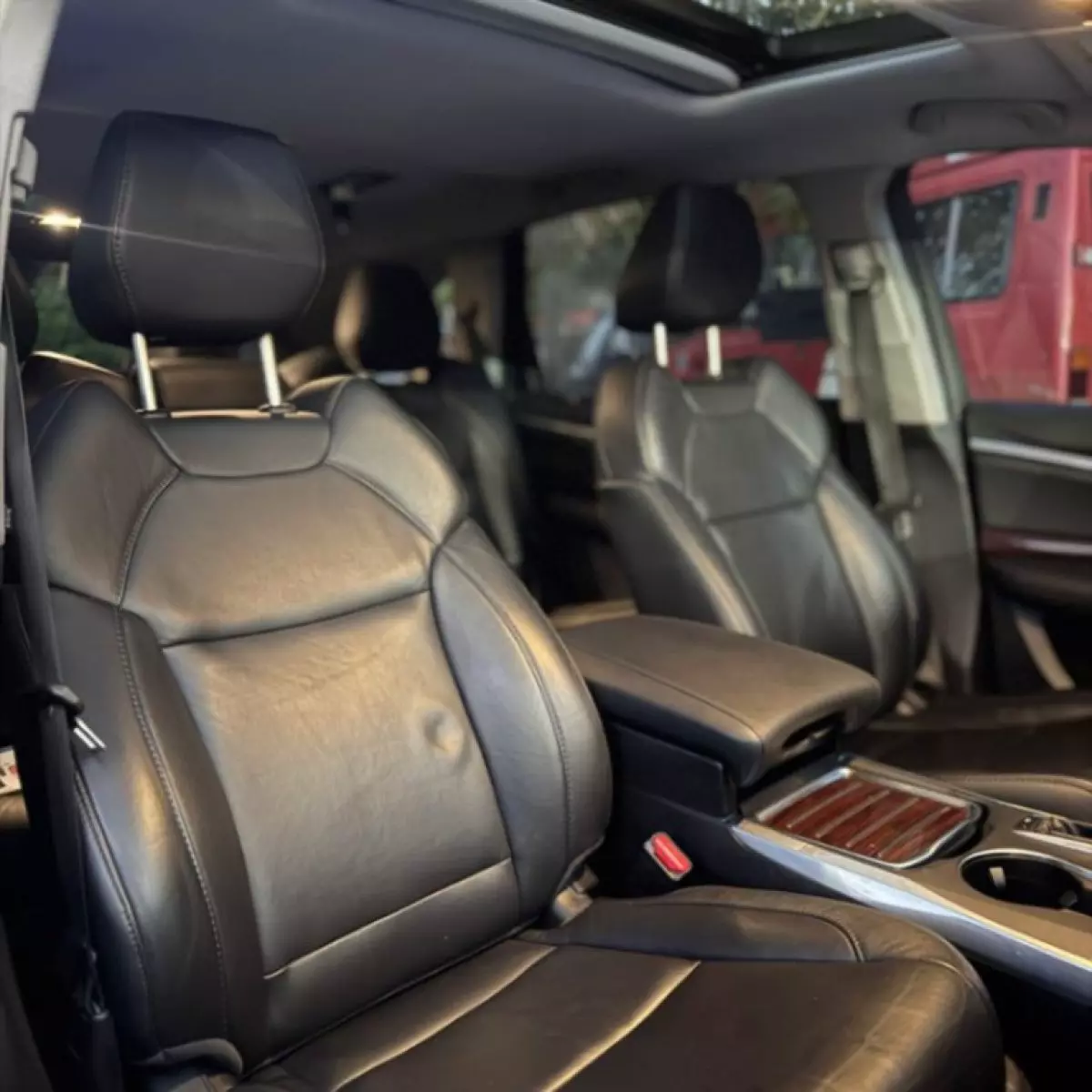 interiorBack