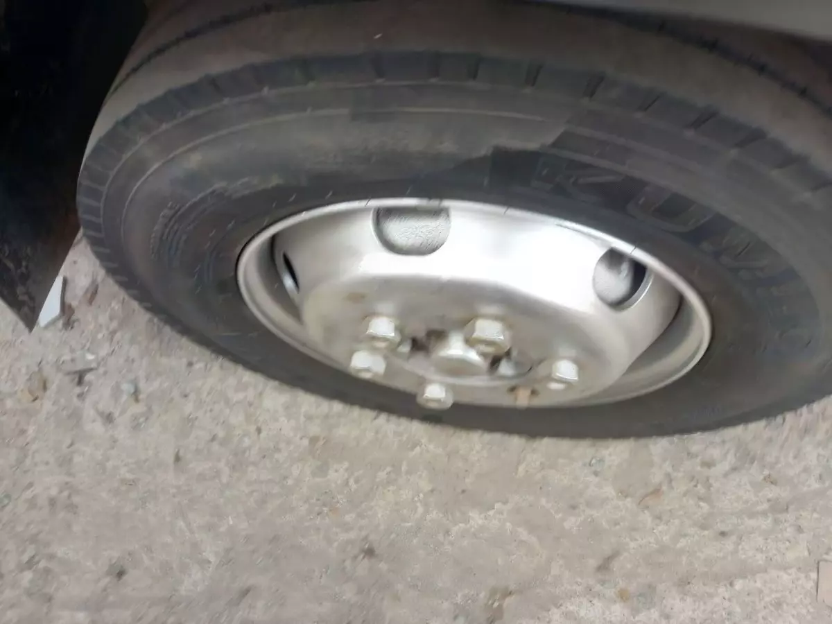 tyre0