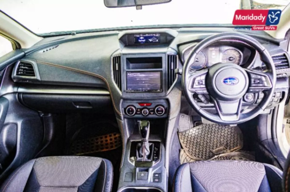 interiorFront