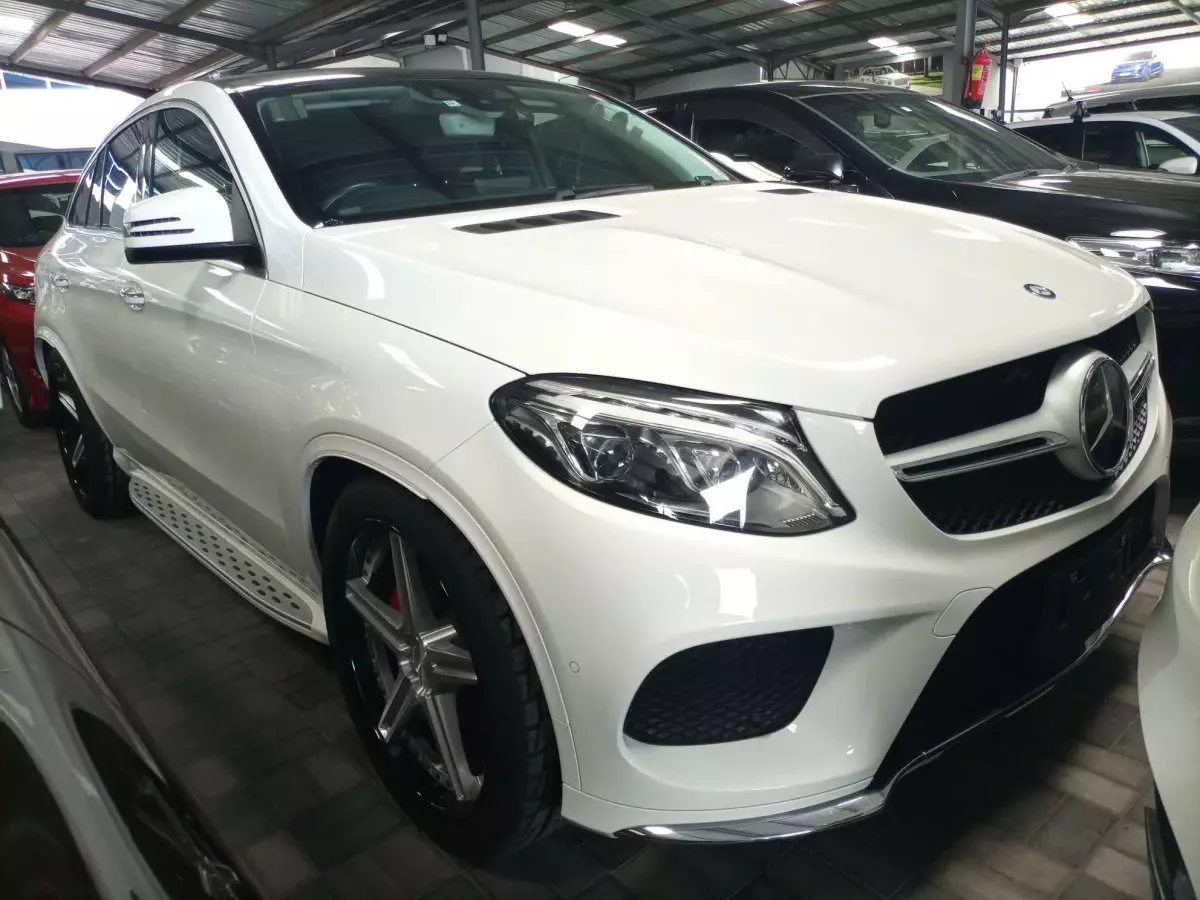 Mercedes-Benz GLE 350 - 2016
