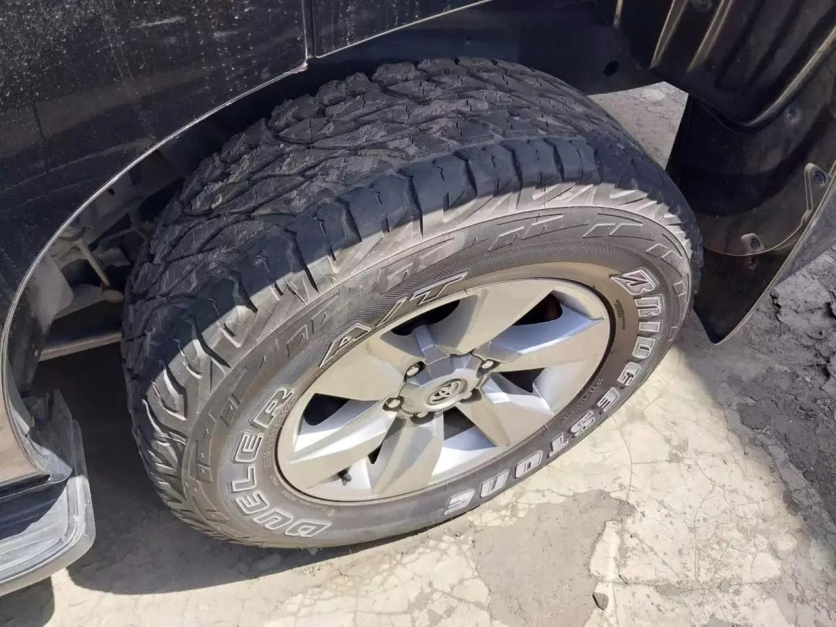 tyre2