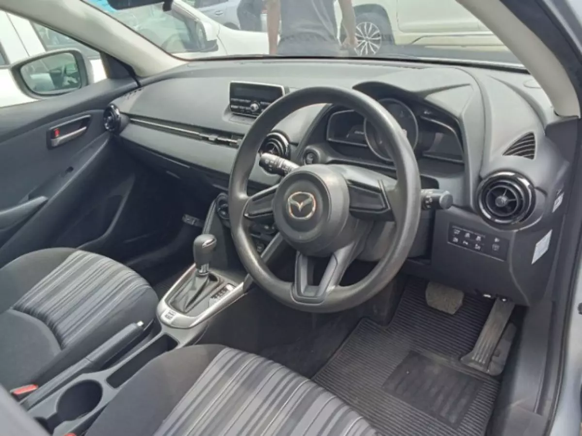 interiorFront