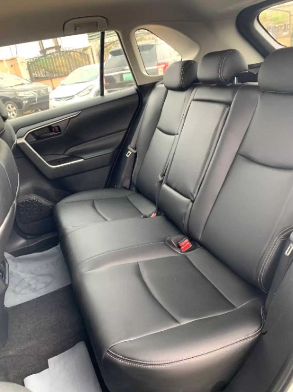 interiorBack