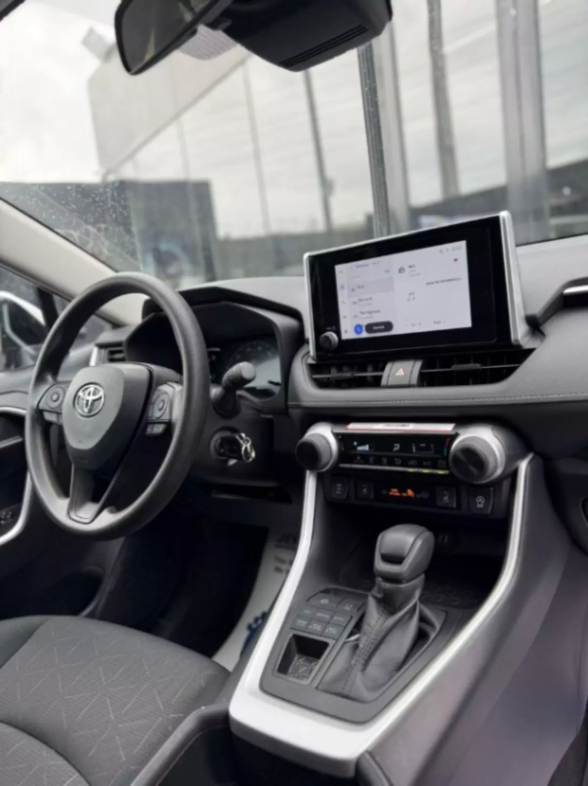 interiorFront