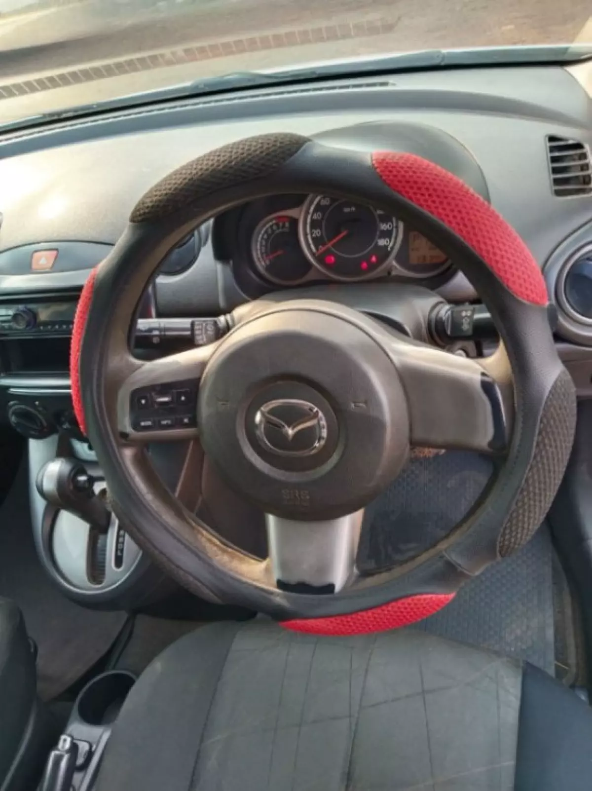interiorFront