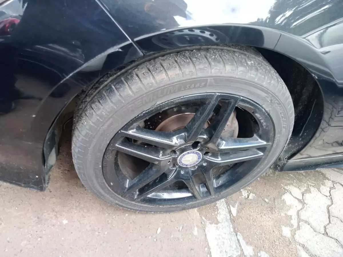 tyre2