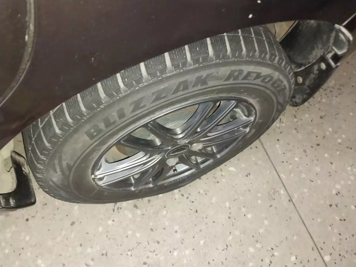 tyre2