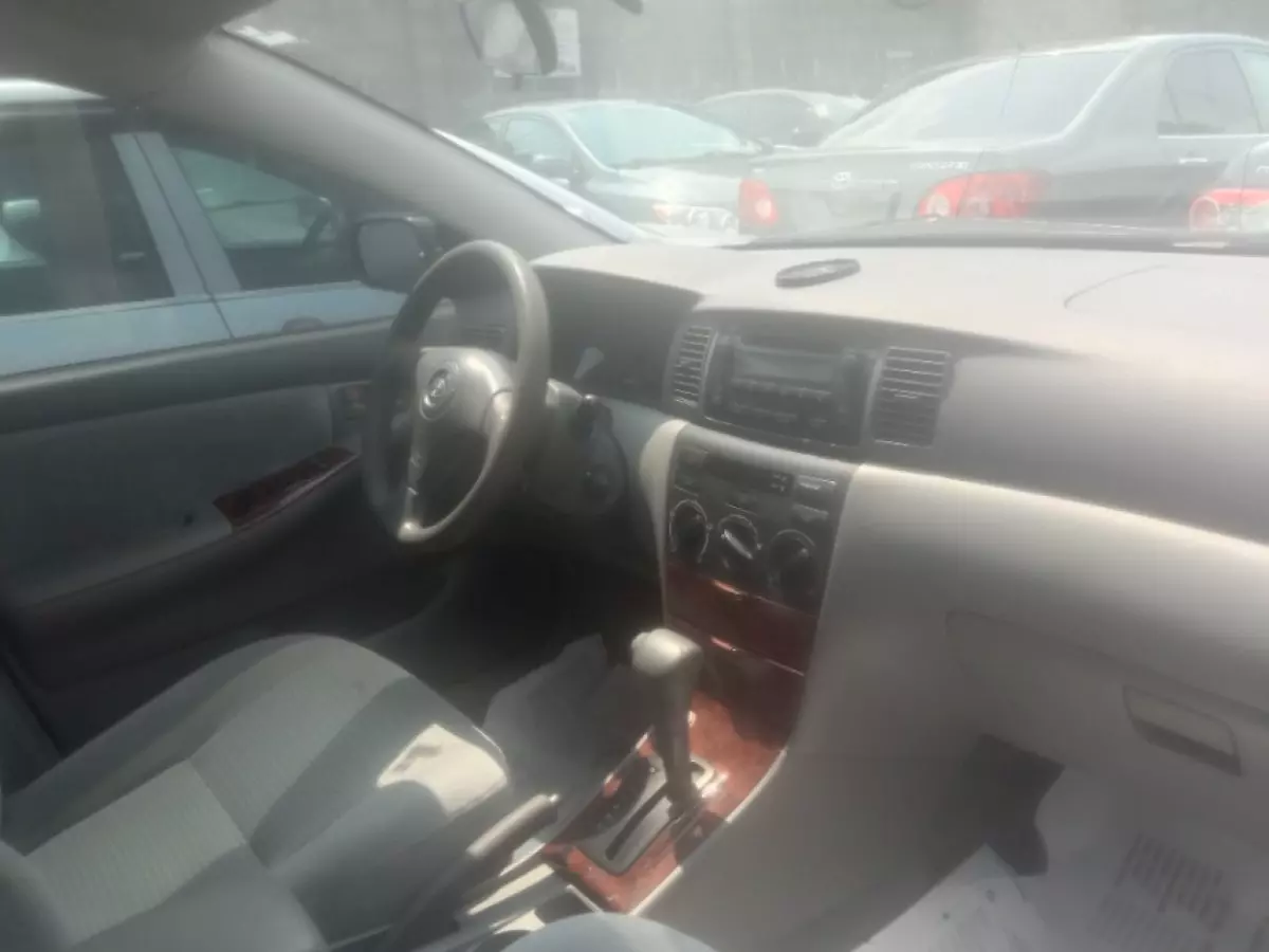 interiorFront