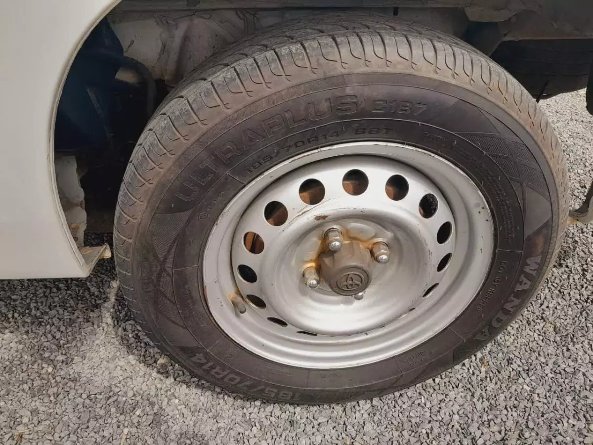 tyre0