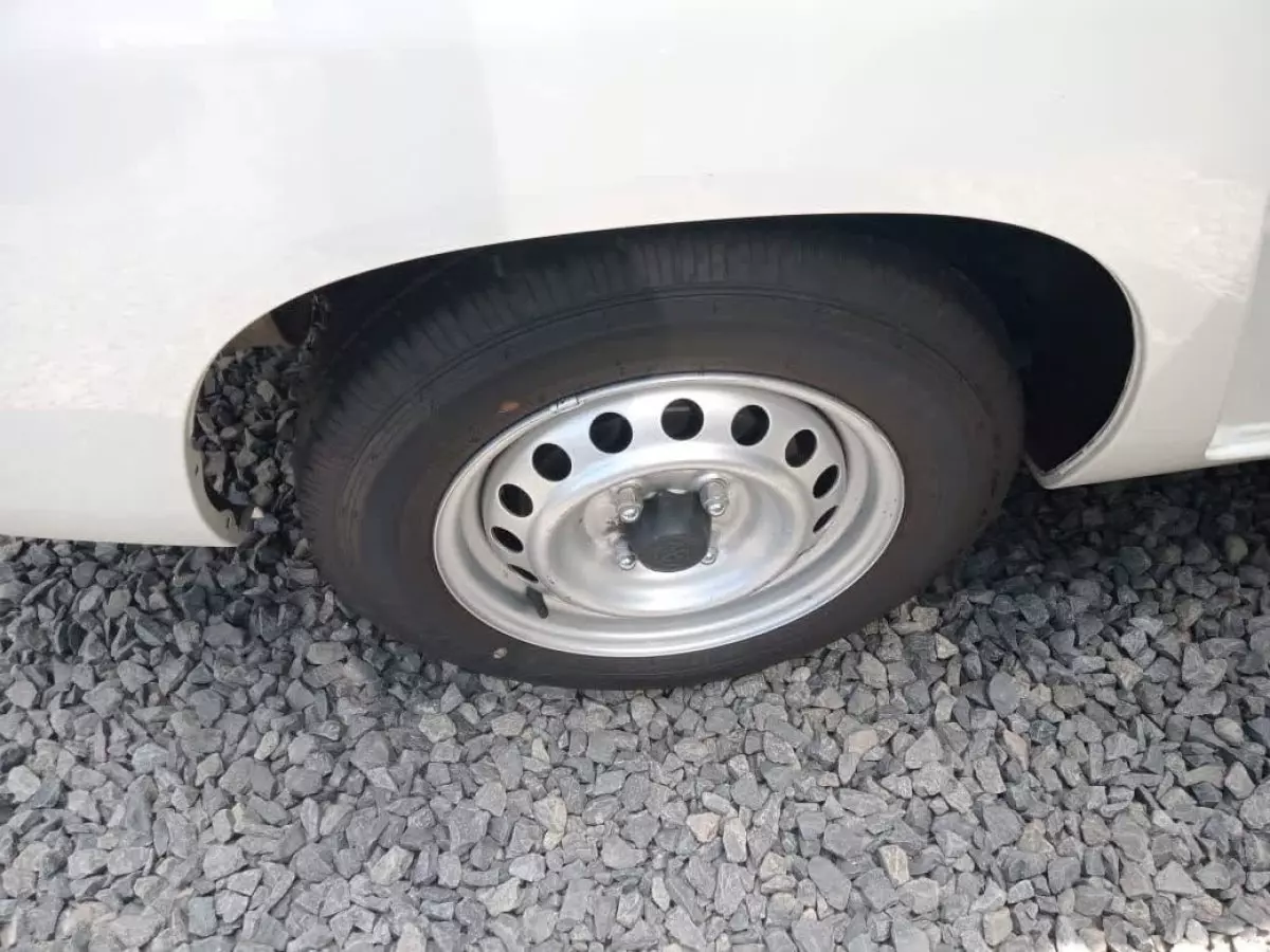 tyre1
