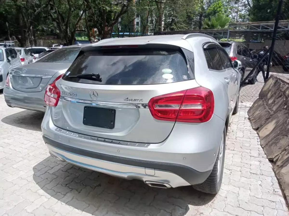 car Left Back