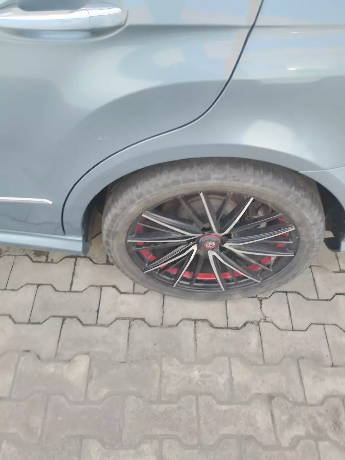 tyre2