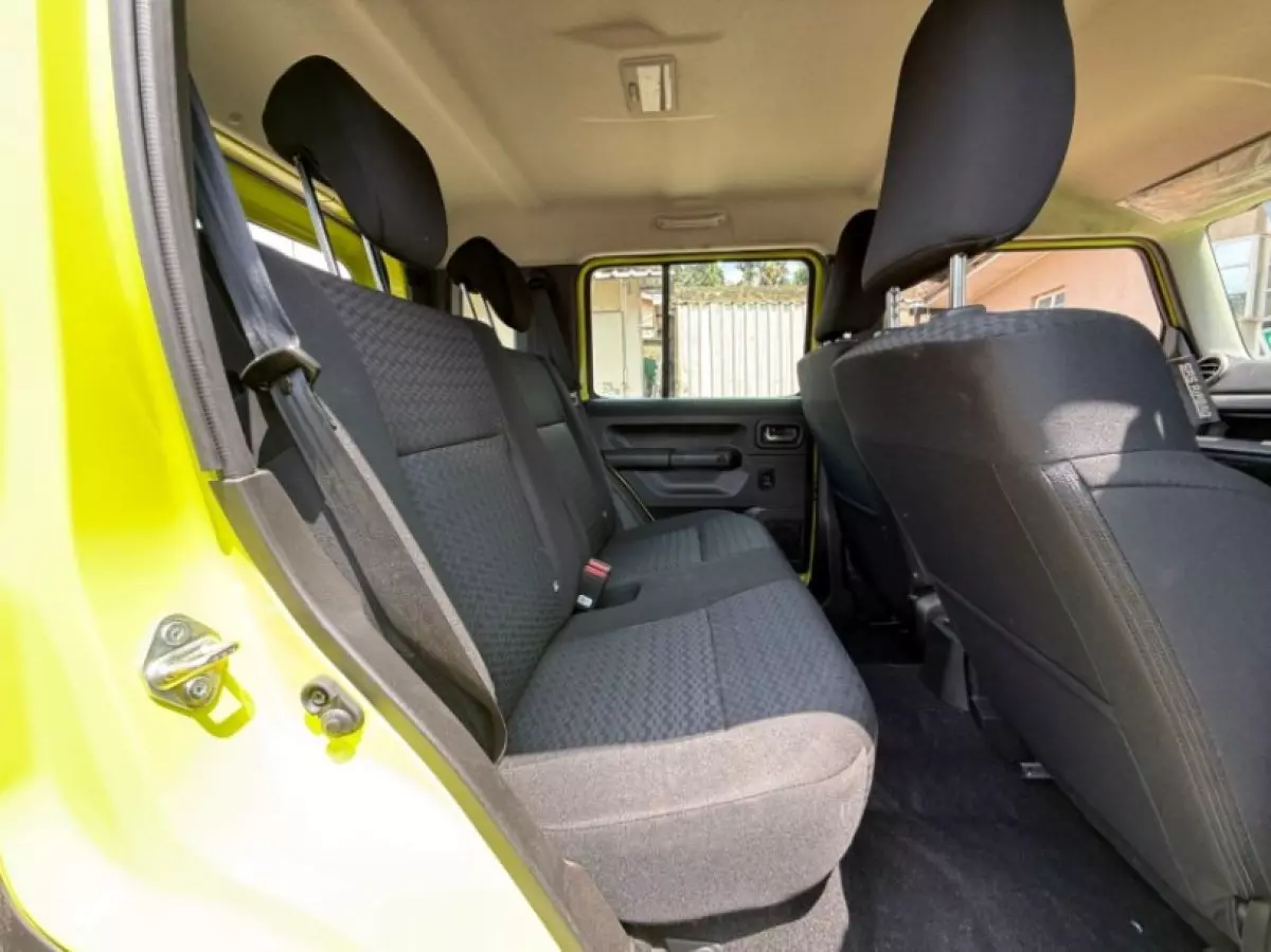 interiorBack