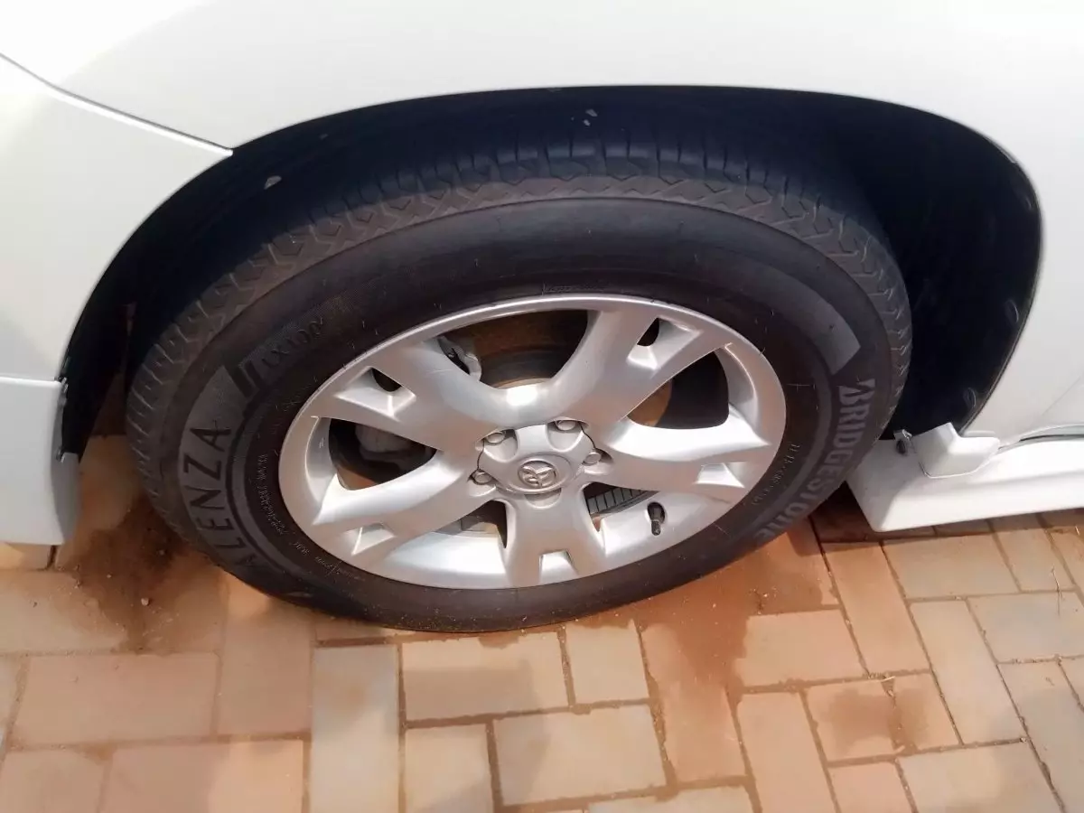 tyre2
