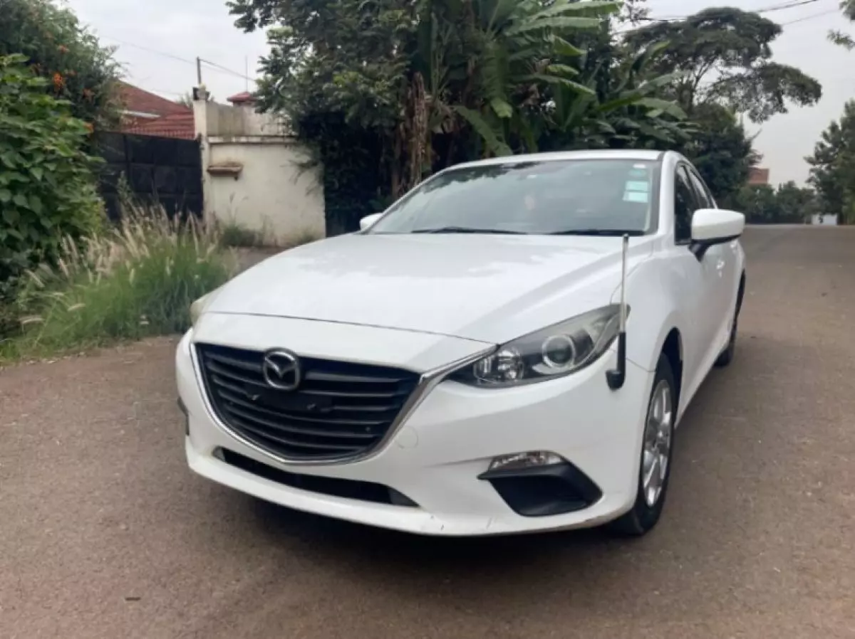 Mazda Axela  - 2016
