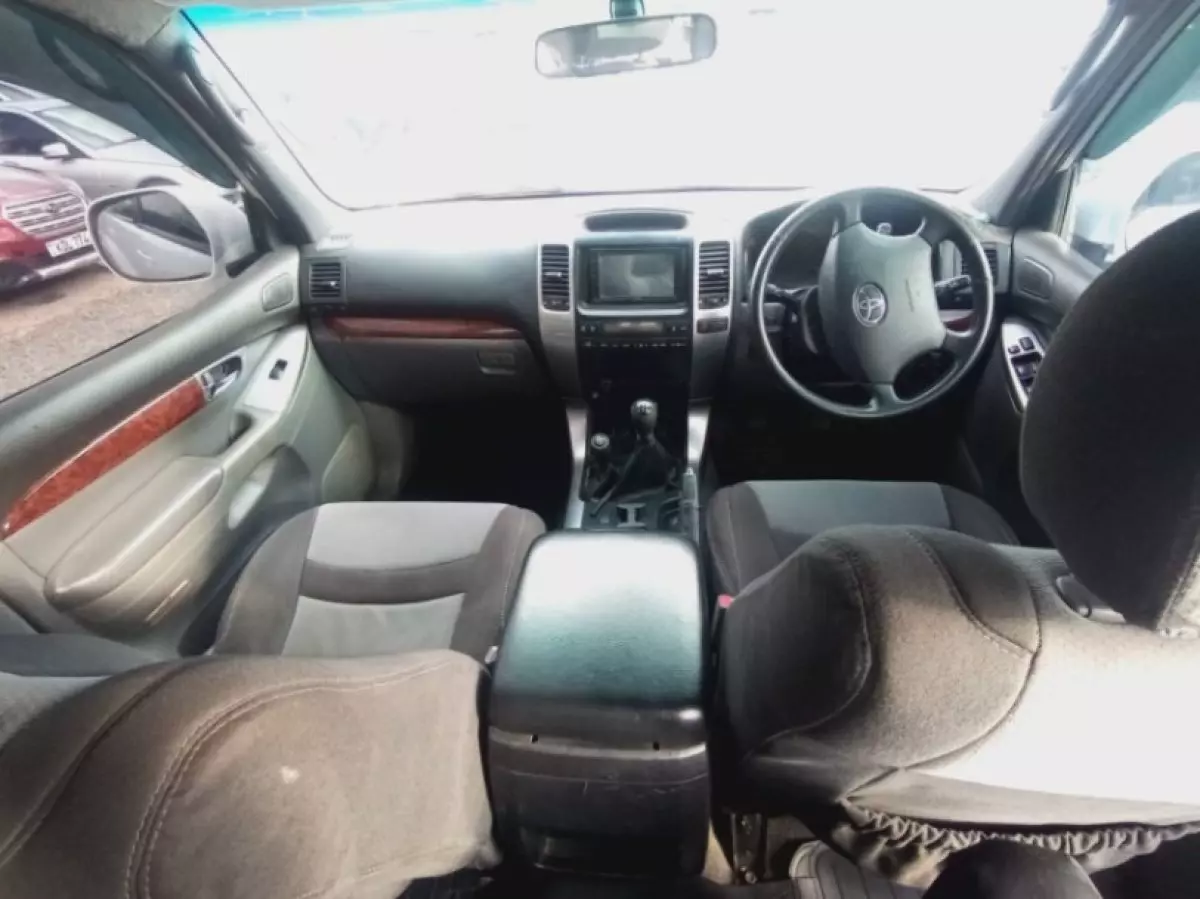 interiorFront